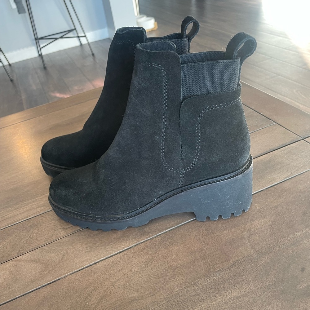 Dolce Vita Black Suede Chelsea Lug Heel Ankle Boots